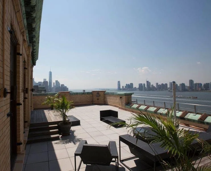 Studio Loft in West Village, New York — 5
