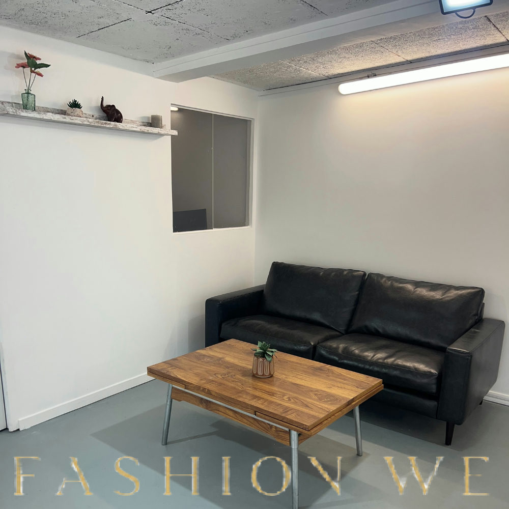Studio Photo avec Cyclorama à Votre Disposition, 100 sqm, photo shoot, pop-up rental in La Courneuve, second interior view