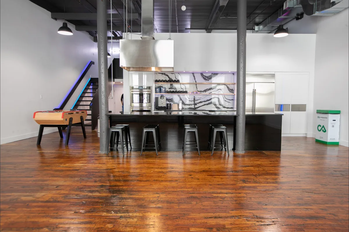 Stylish 1,752 sq ft Loft at Château Sainte-Ambroise, 163 sqm, corporate event, pop-up rental in Montréal, third interior view