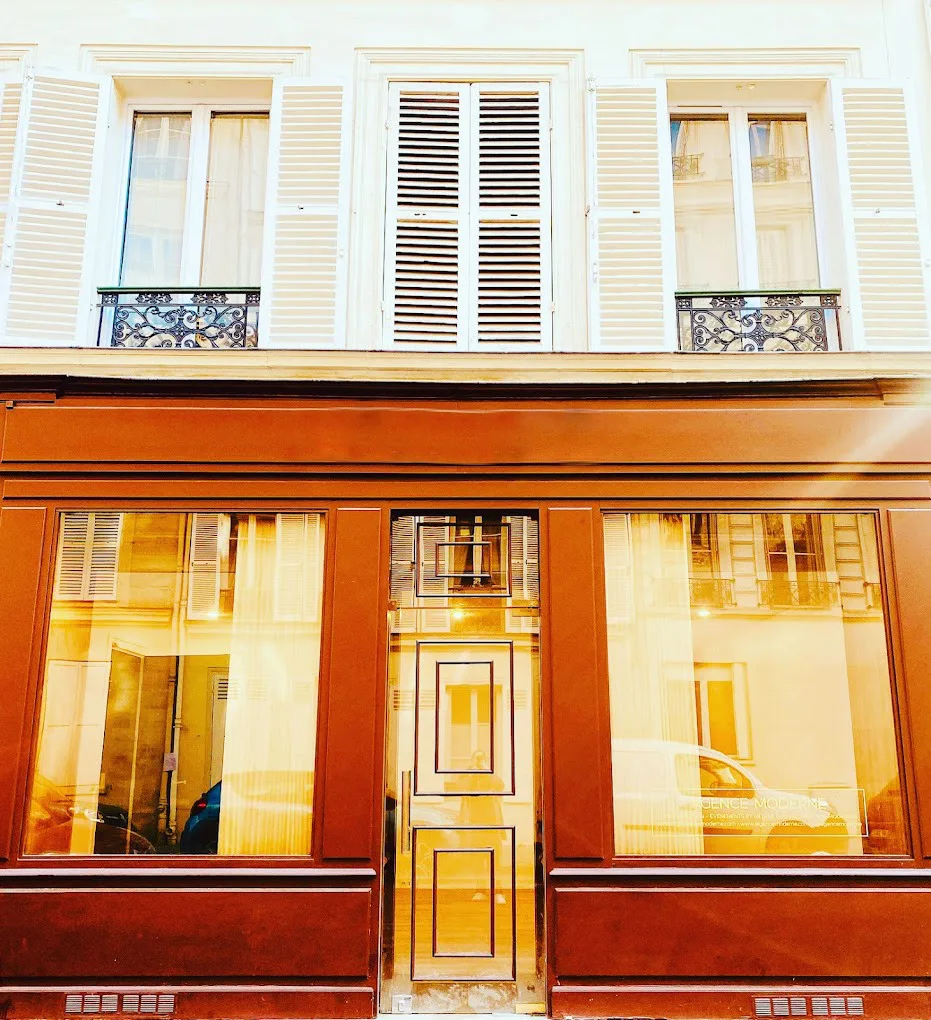 Stylish Boutique Office Space on Street Level — pop-up space in Paris