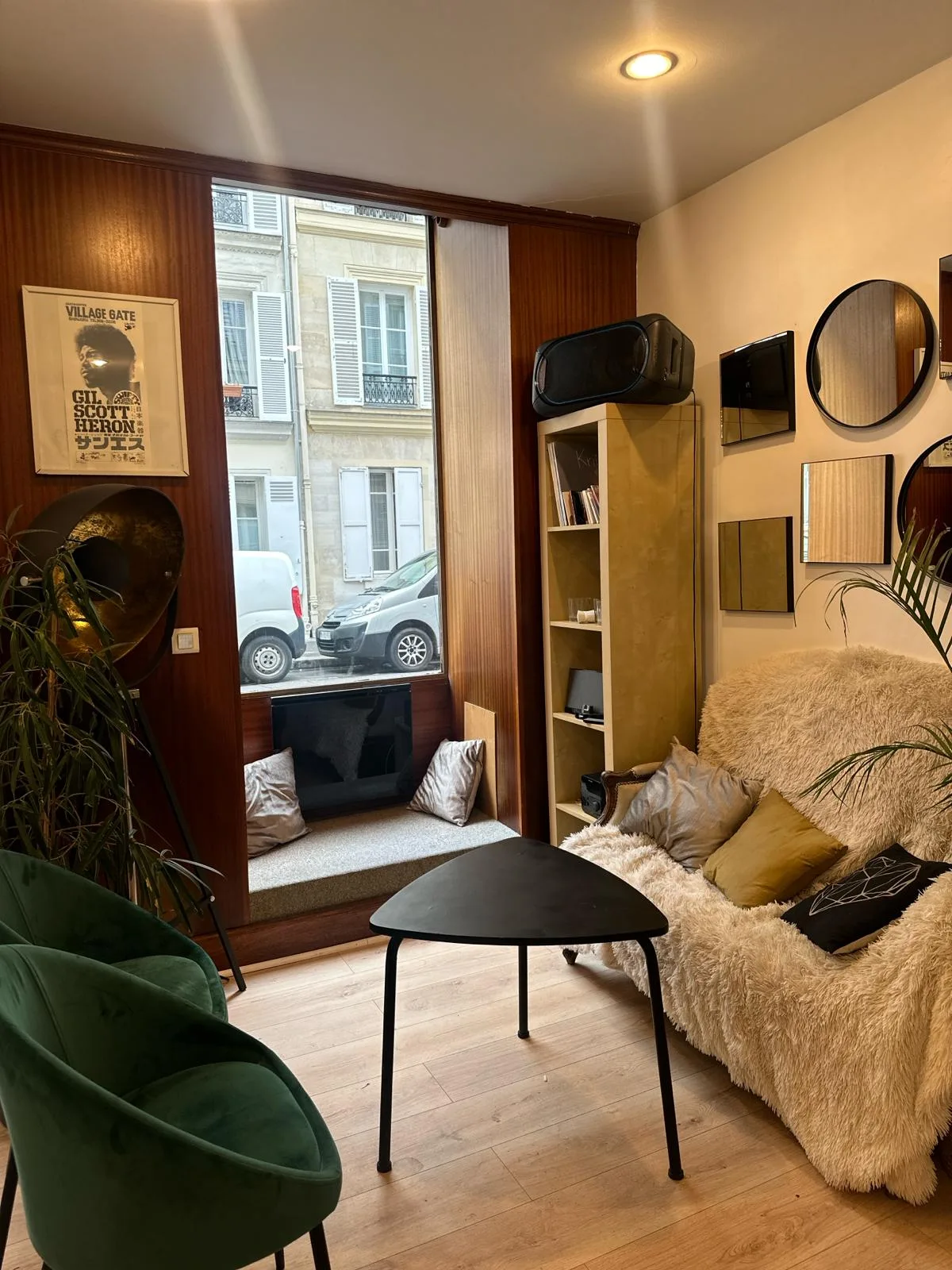 Stylish Boutique Office Space on Street Level — 4