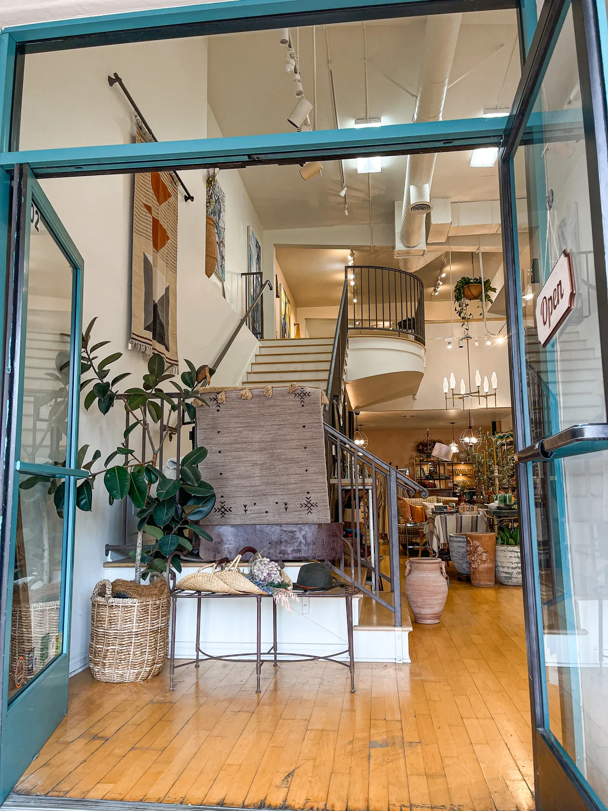 Stylish Creative Loft for Pop-Up Events in Ojai, 45 sqm, pop up store