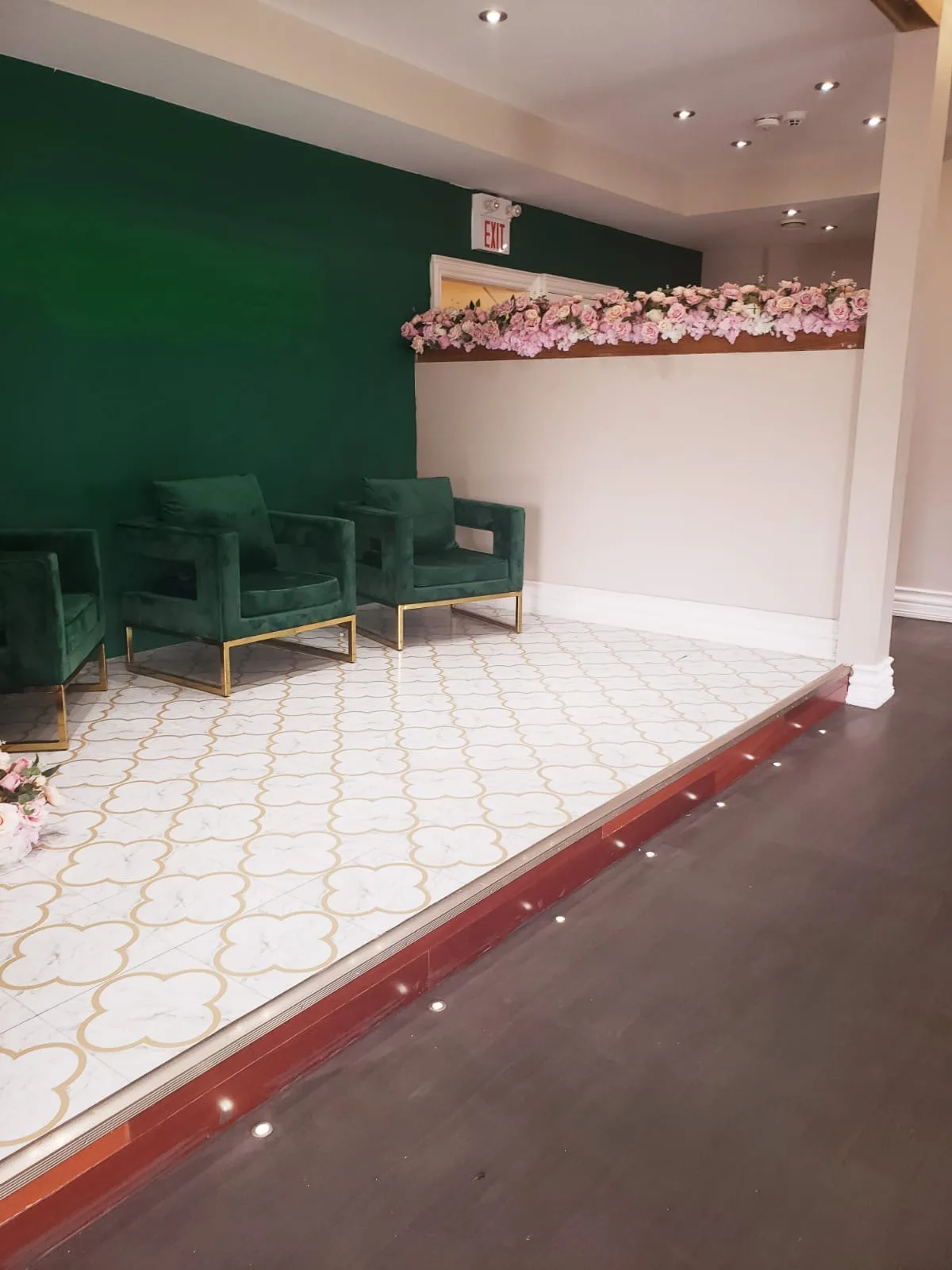 Stylish Event Space with Unique Ambiance, 151 sqm, pop up store in Toronto, third interior view