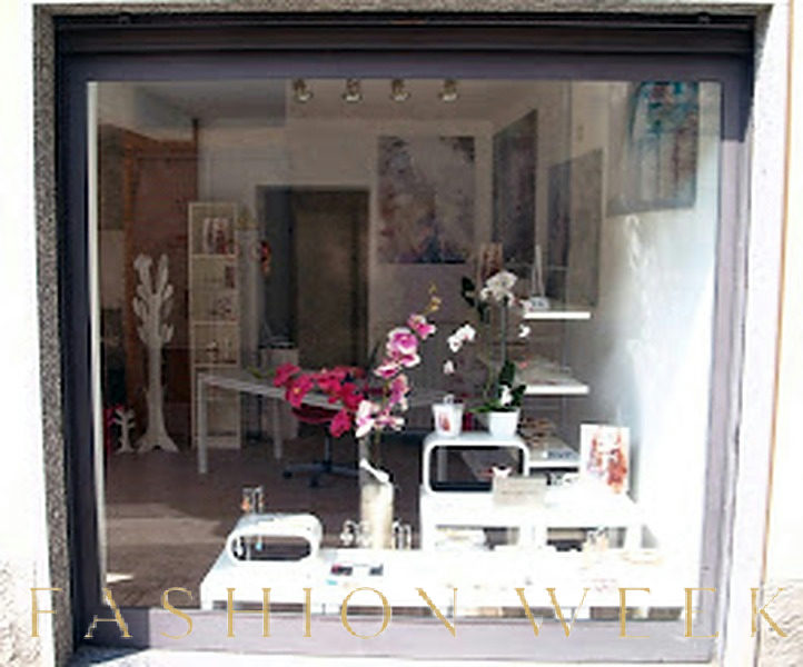 Stylish Jewelry and Fashion Boutique Space, 70 sqm, pop up store in Angera, additional interior view