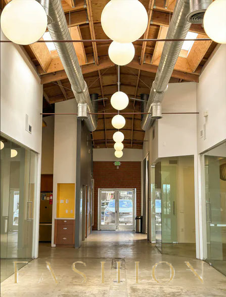 Stylish Remodeled Space for Diverse Events on West Third Street, 335 sqm, product launch, pop-up rental in Los Angeles, seco…