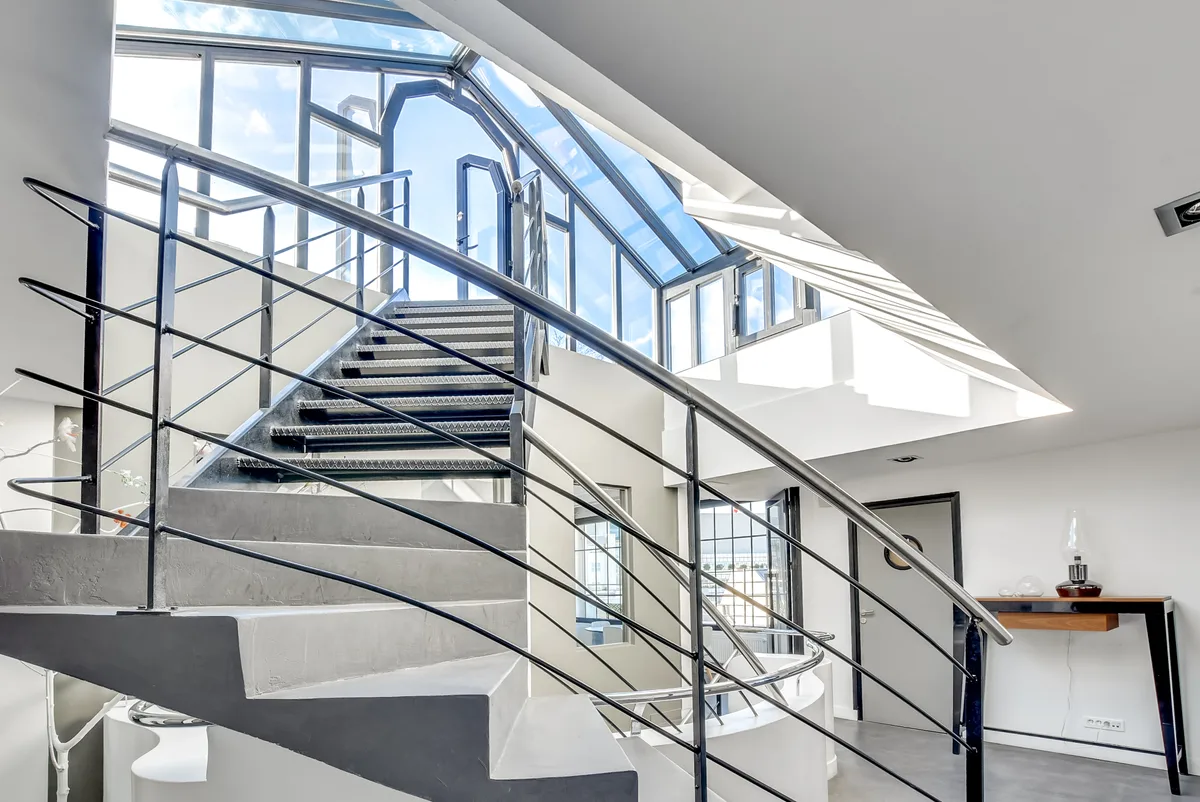 Stylish Showroom and Rooftop for Events, 100 sqm, showroom presentation, pop-up rental in Paris, additional interior view
