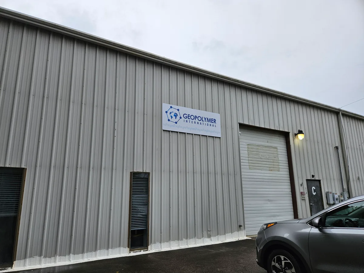 Sublease Opportunity: 4000 sf Warehouse in Summerville, SC, 372 sqm, workshop, pop-up rental