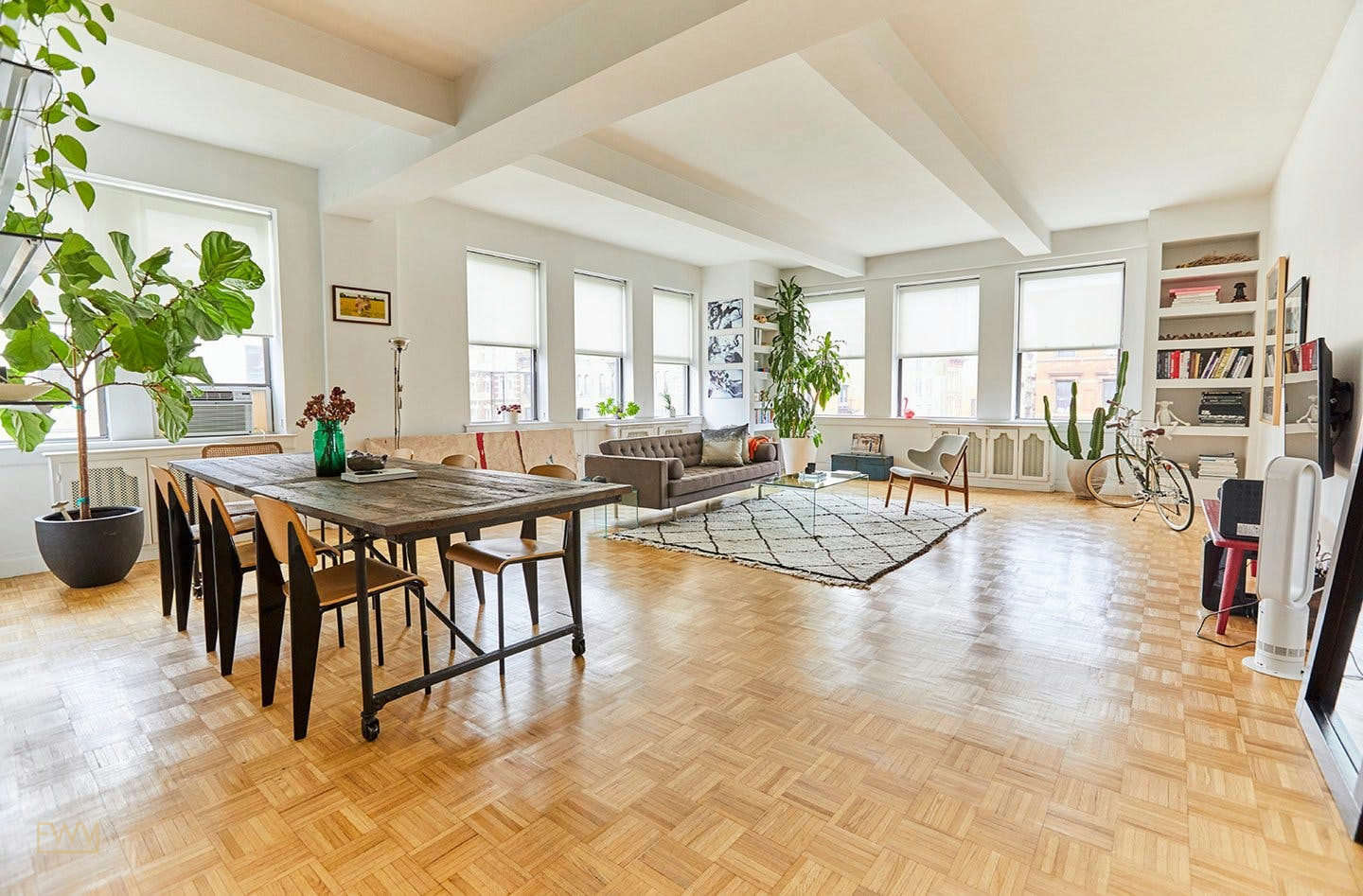 Sun Drenched East Village Loft in New York, 186 sqm, gallery showing, pop-up rental