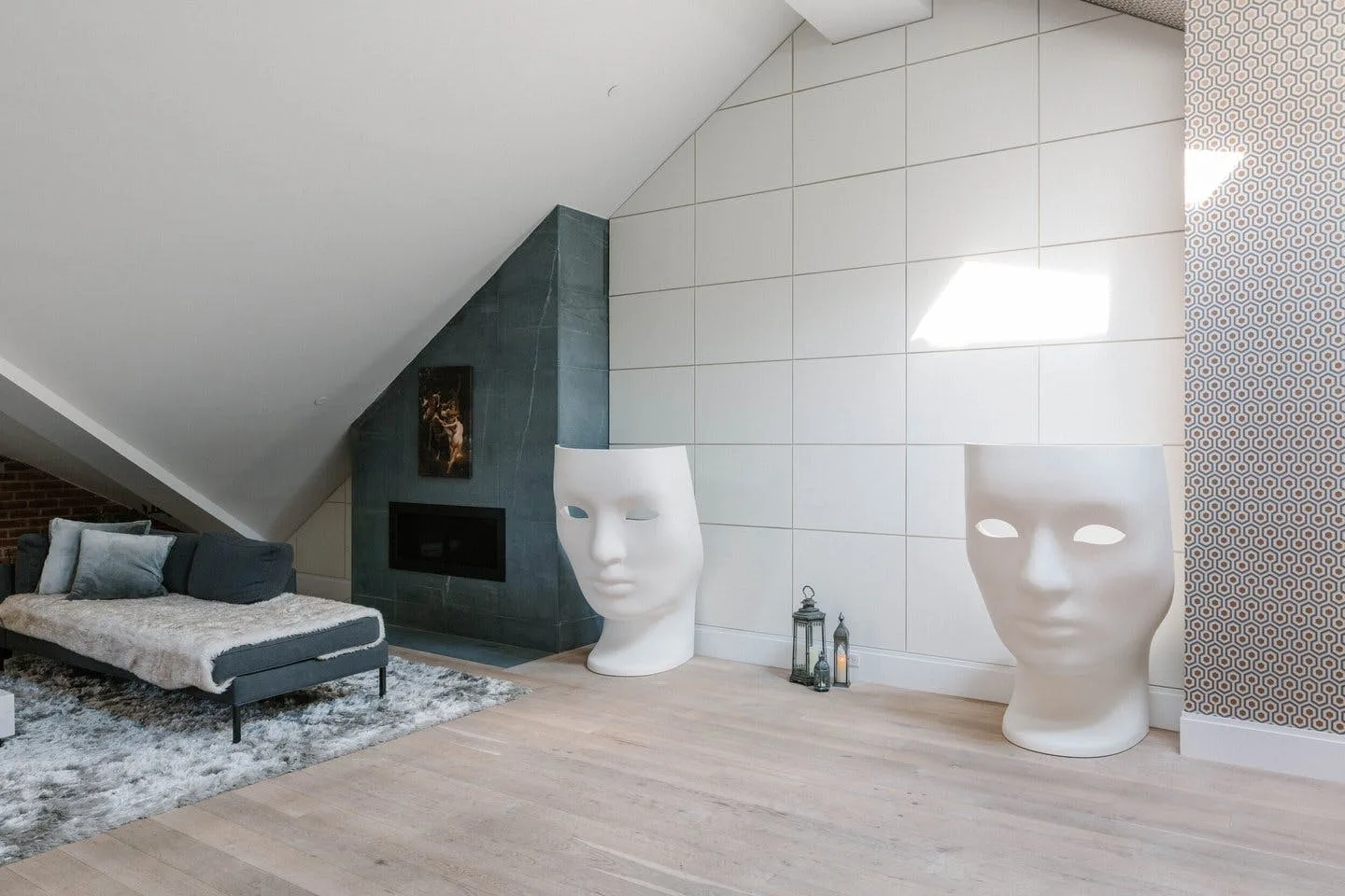Sun-Drenched Soho Penthouse with Two Terraces — 3