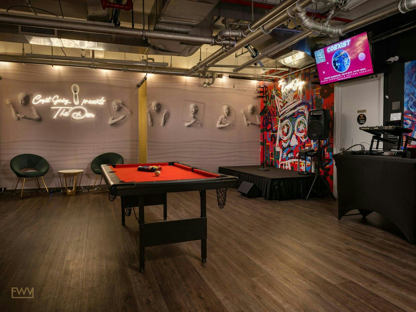 Swanky Speakeasy Lounge in New York City, 88 sqm, gallery showing, pop-up rental
