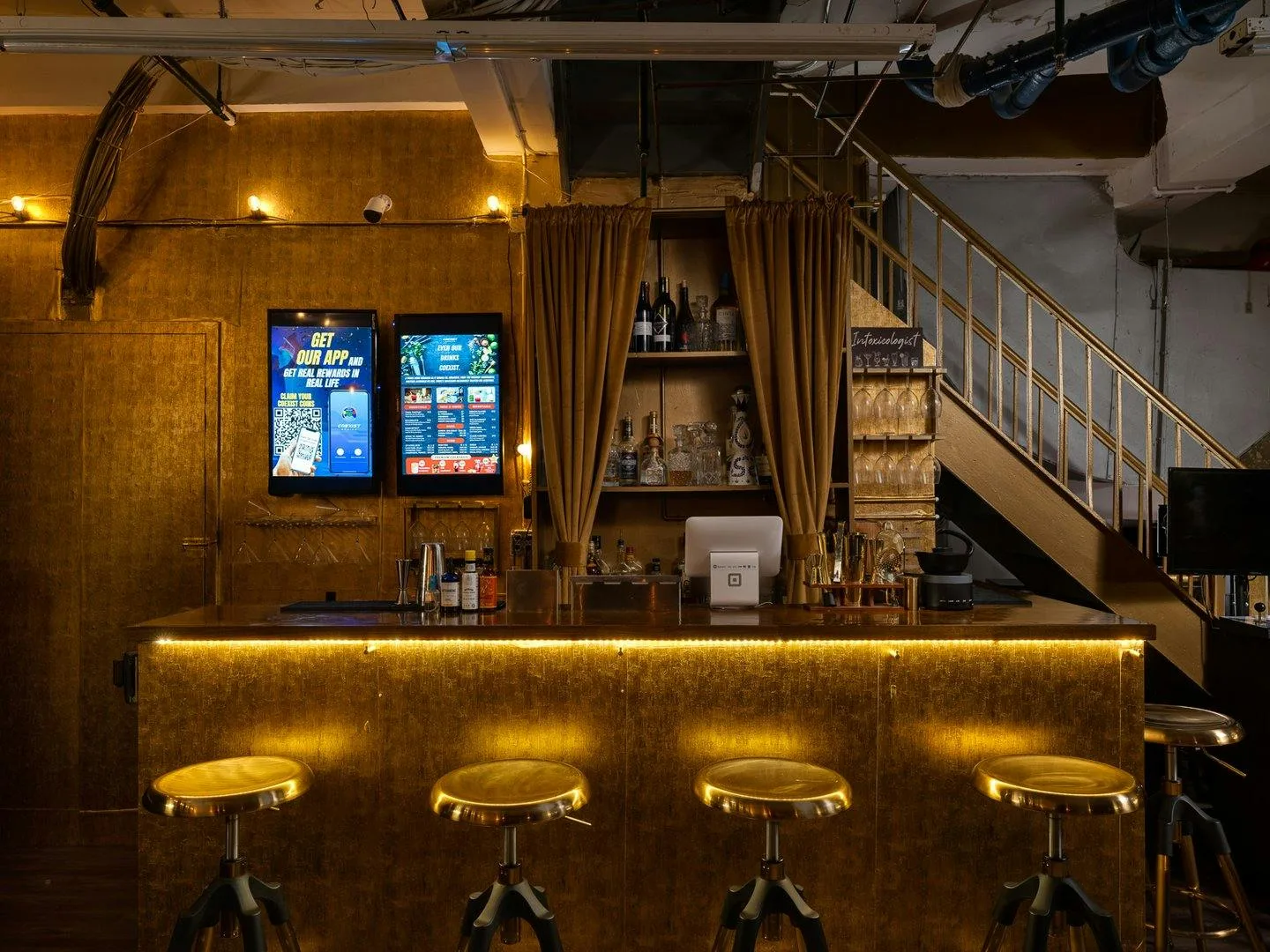 Swanky Speakeasy Lounge in New York City — 3