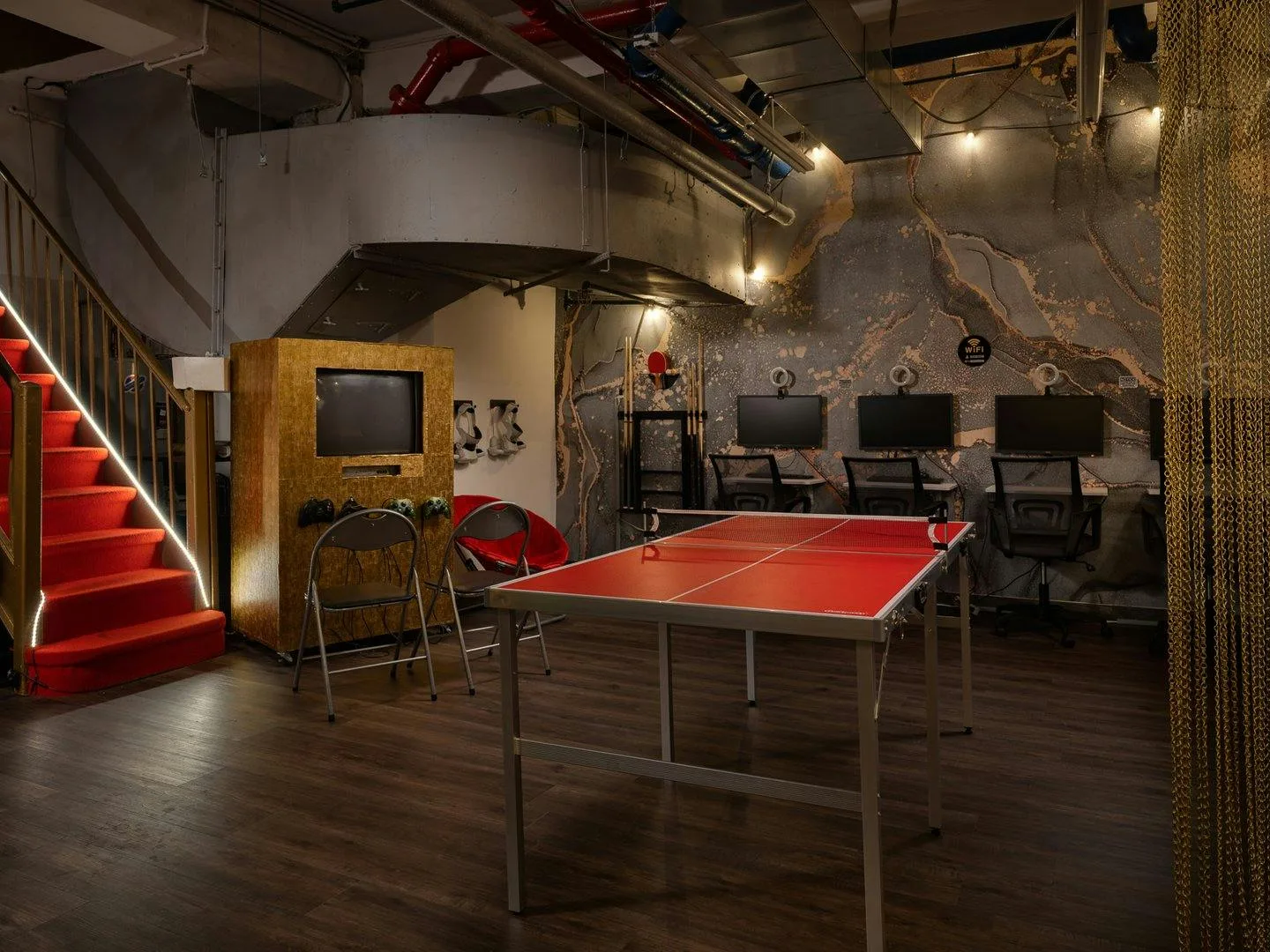 Swanky Speakeasy Lounge in New York City — 5