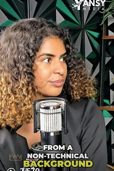 The HUB Voices Podcast Studio in Miami, 14 sqm, photo shoot, pop-up rental