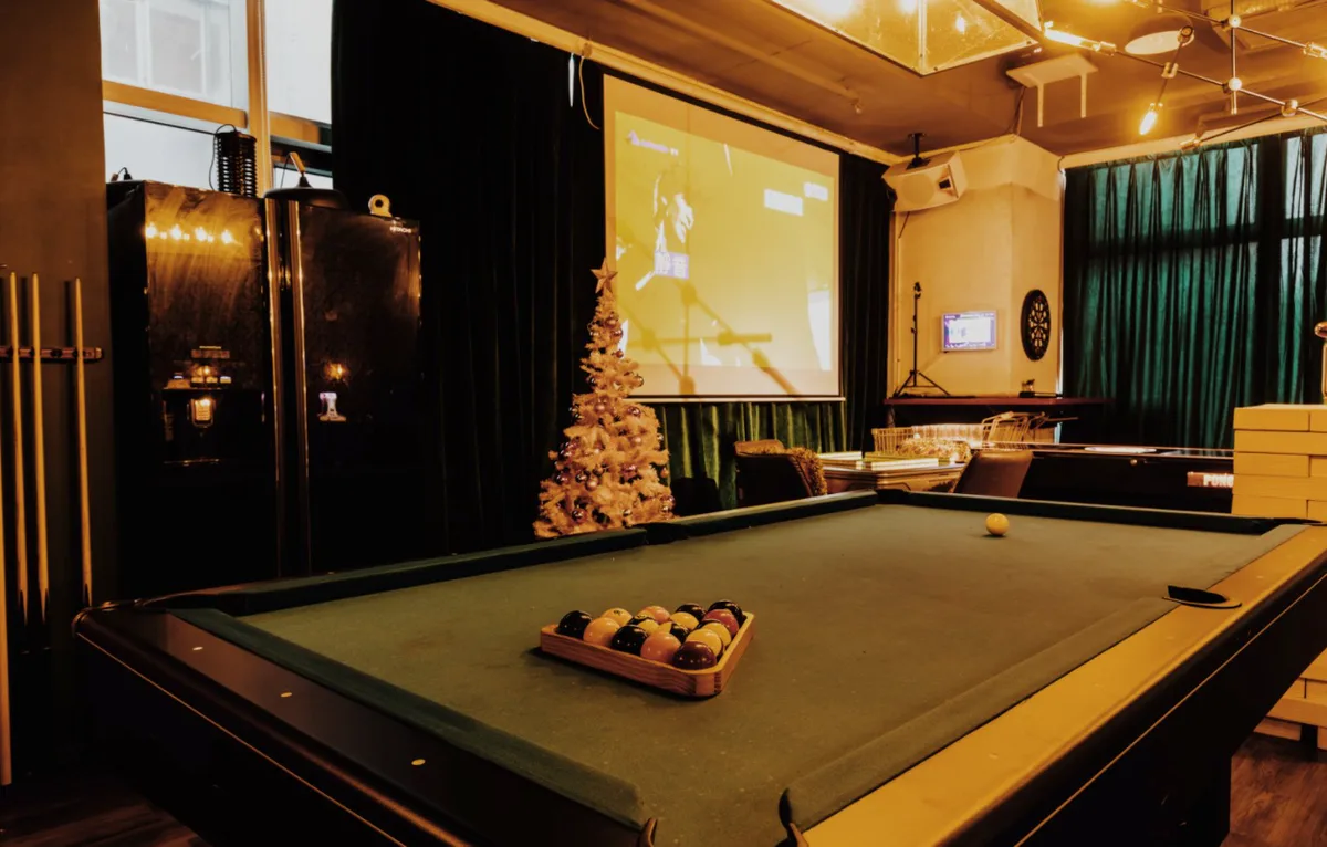 The Royal Club - Versatile Event Space in Kwai Chung, 149 sqm, corporate event, pop-up rental in Hong Kong, second interior…