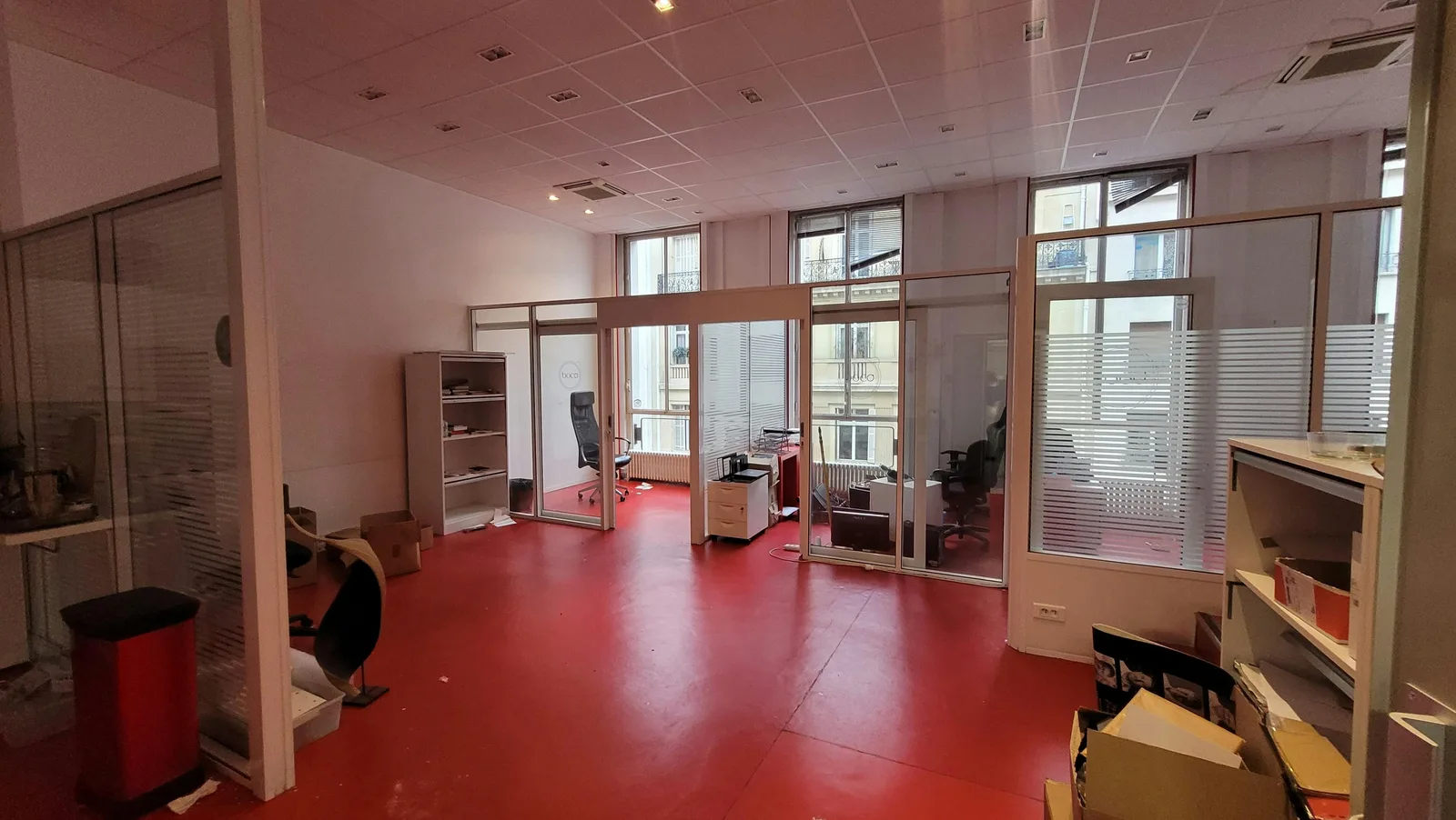 Third-Floor Office and Meeting Space on Rue de Lisbonne — 2
