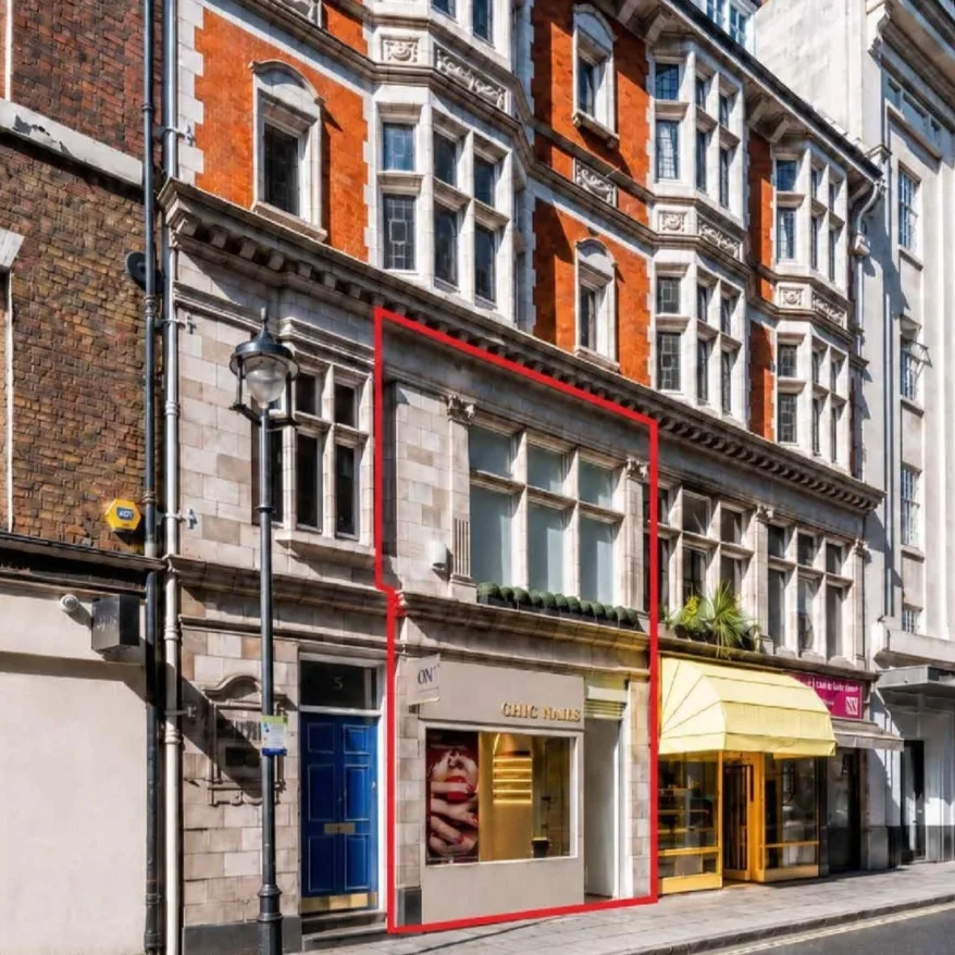 Three-Story Retail Space on Stafford Street, Mayfair, 53 sqm, retail activation, pop-up rental in Greater London