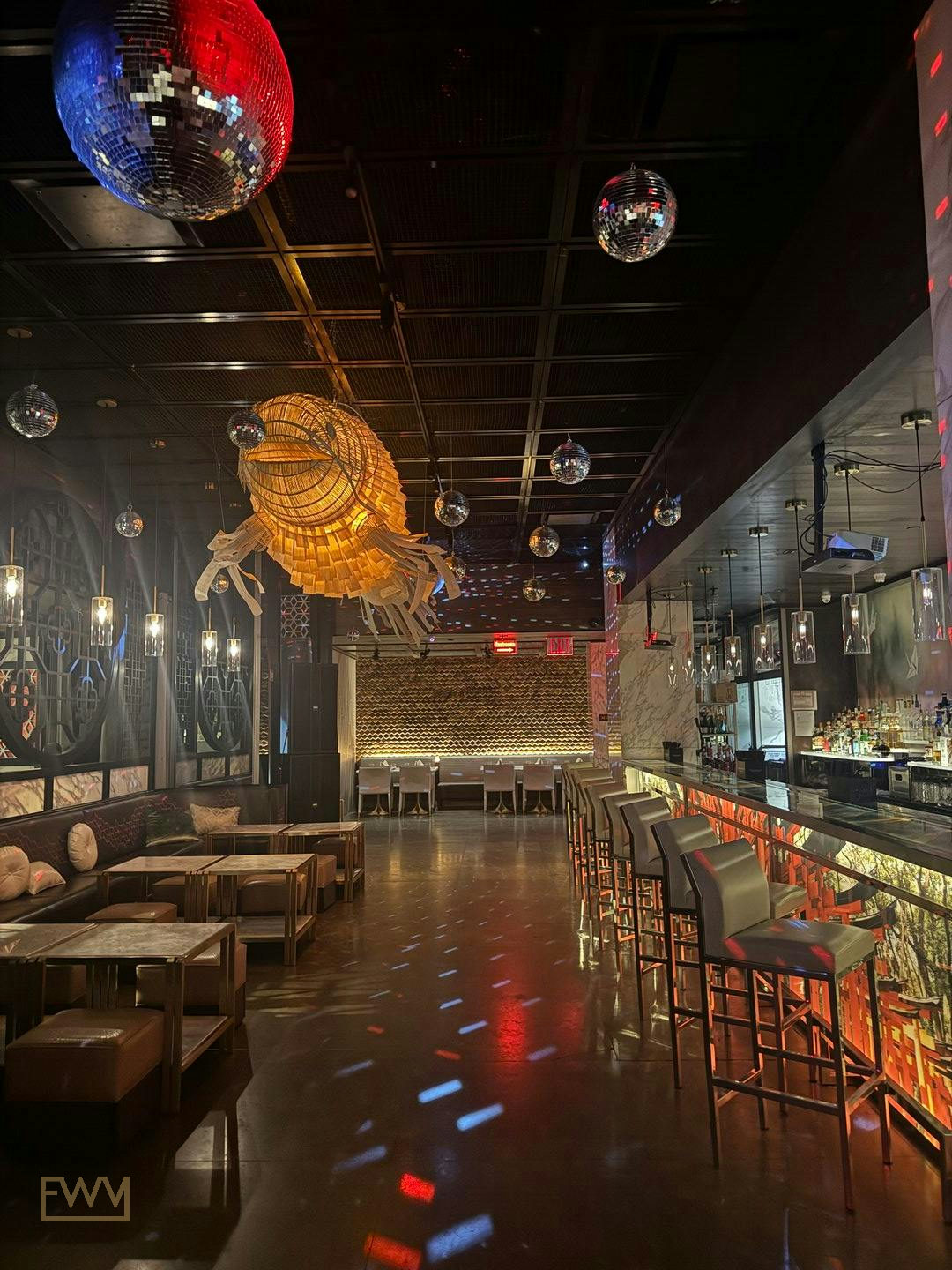Times Square Restaurant and Upscale Venue in New York City, 93 sqm, pop up store