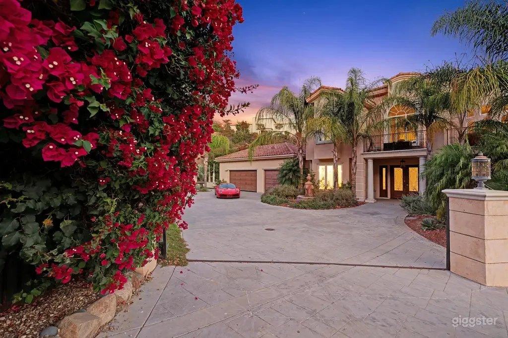 Topanga Grass Tennis Estate with Stunning Canyon Views, 372 sqm, retail activation, pop-up rental in Los Angeles County