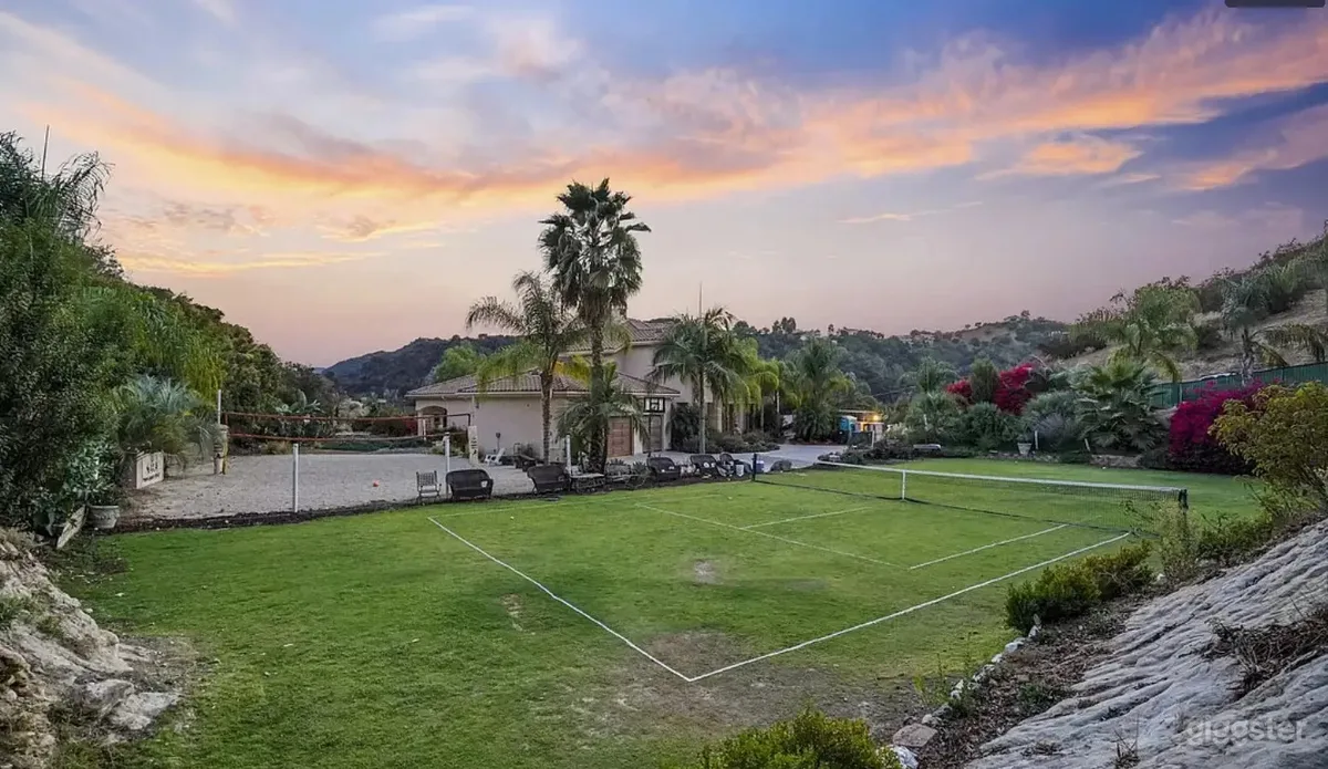 Topanga Grass Tennis Estate with Stunning Canyon Views, 372 sqm, retail activation, pop-up rental in Los Angeles County, sec…
