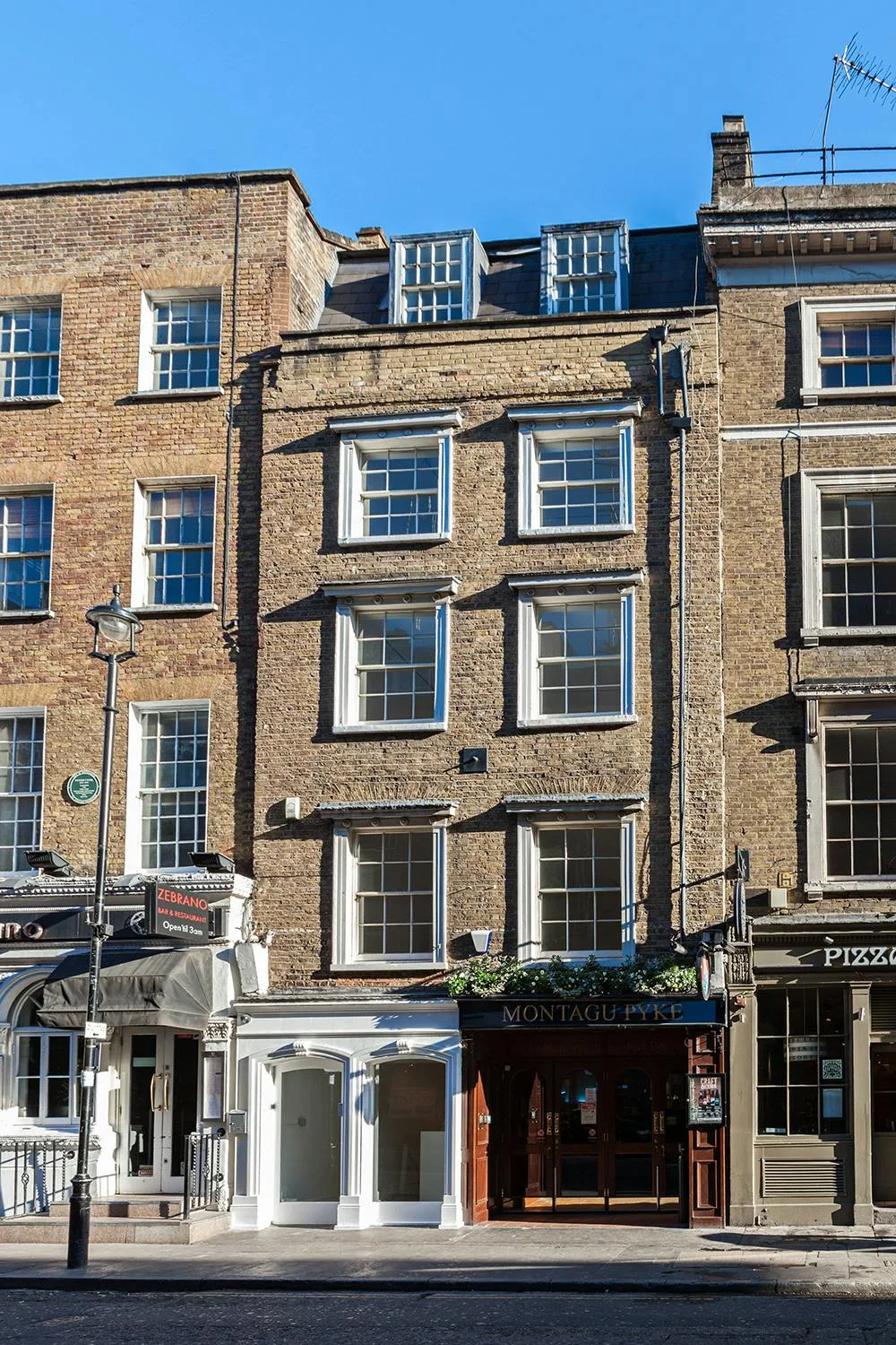 Townhouse for Retail and Showroom Use on Greek Street, London — 2