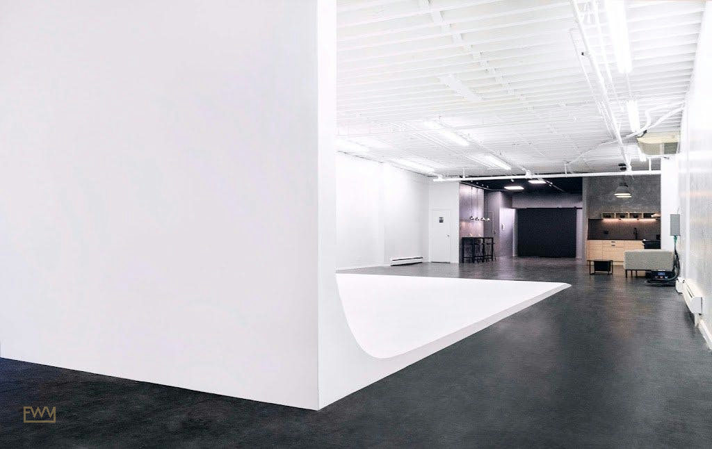Trendy Industrial Photography Studio in New York, art exhibition, pop-up rental