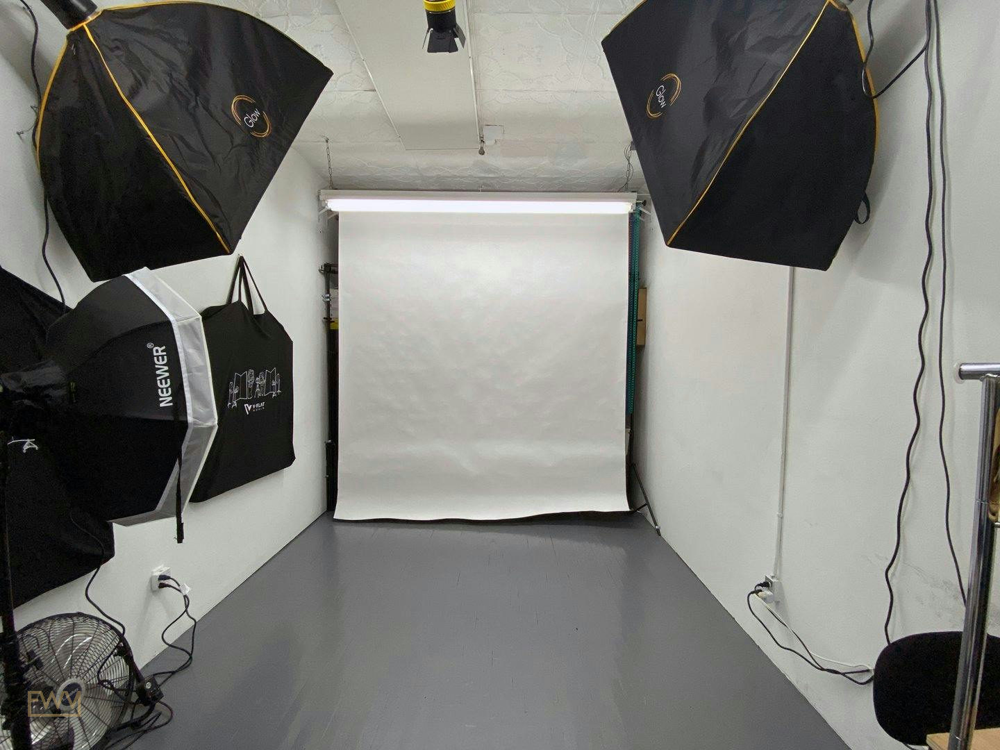 TriBeCa Photo and Video Studio in Manhattan, 19 sqm, art exhibition, pop-up rental in New York