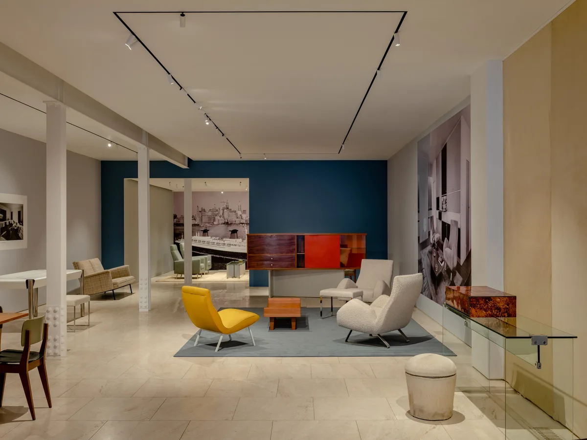 Turn-Key Storefront Space in Greenwich Village, 204 sqm, art exhibition, pop-up rental in New York, third interior view