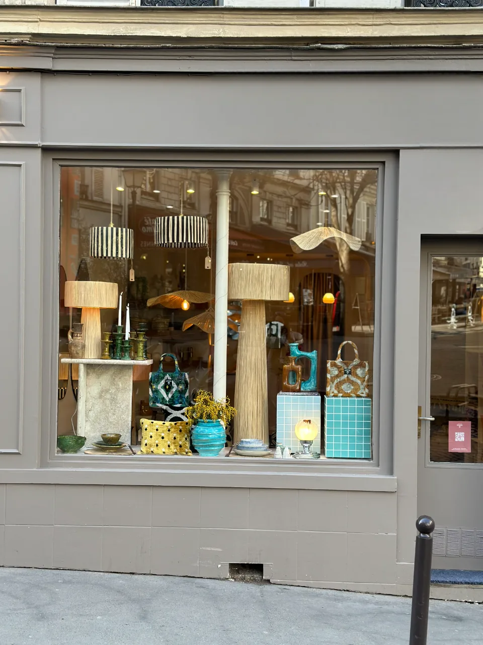 Turnkey Boutique for Rent in Paris 9th, 46 sqm, pop up store