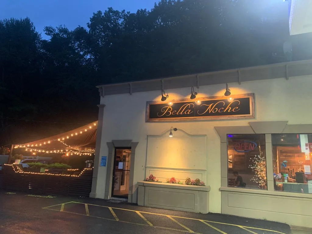 Turnkey Restaurant for Rent in Dutchess County, 139 sqm, private event, pop-up rental in Wassaic