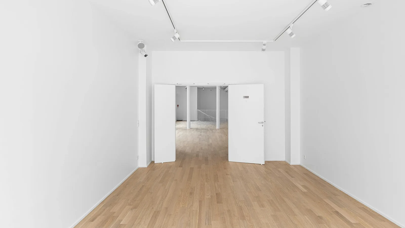 Two-Level Showroom and Retail Space on Rue de Turenne — 2