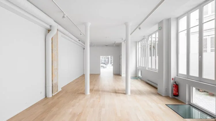 Two-Level Showroom and Retail Space on Rue de Turenne — 3
