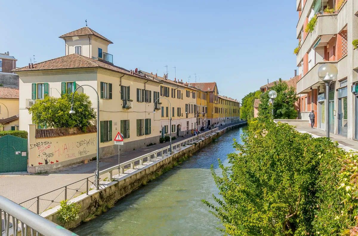 Two-Room Apartment on the Martesana Canal, 65 sqm, showroom presentation, pop-up rental in Milano