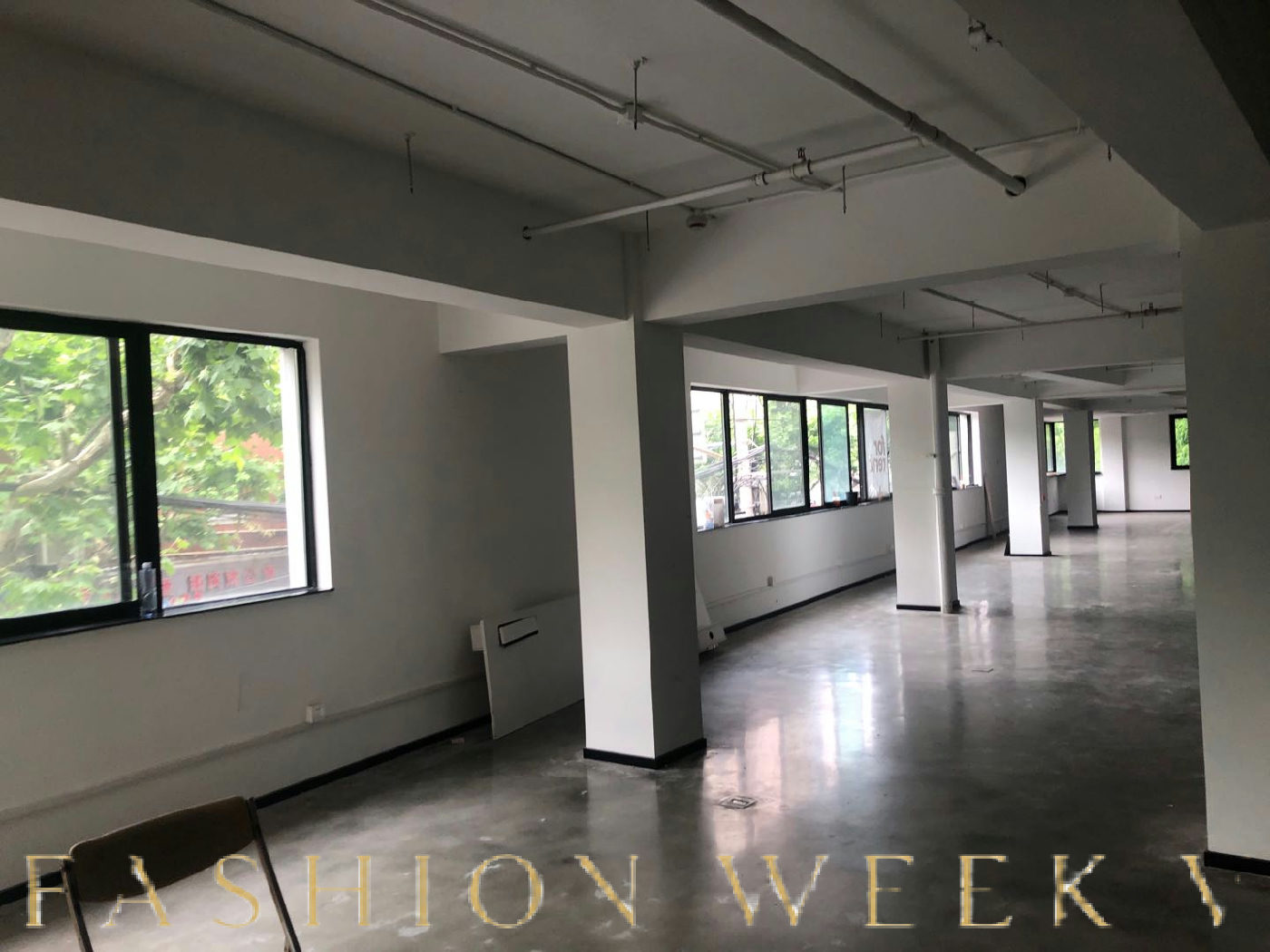 Two-Story Commercial Office Space in Prime Jingan District, 1288 sqm, retail activation, pop-up rental in Jingan Qu