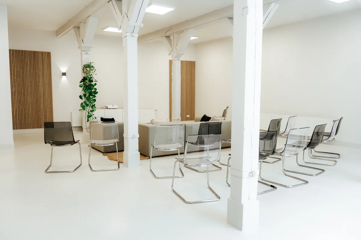 Two-Story Office Space on Amsterdam's Scenic Canal, 513 sqm, networking event, pop-up rental, interior view