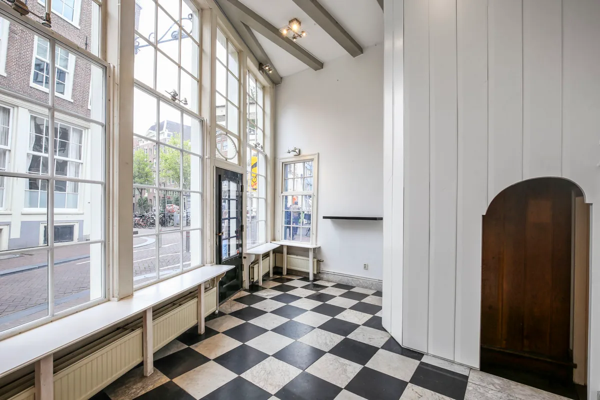 Uitstekende Pop-Upruimte Dichtbij Waterlooplein, 40 sqm, pop up store in Amsterdam, second interior view