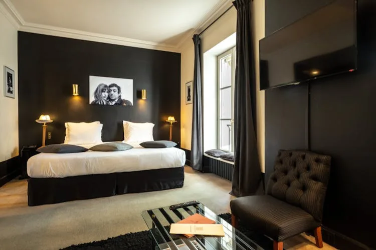 Unique 1000 sqm Showroom and Event Space in Montmartre — 5