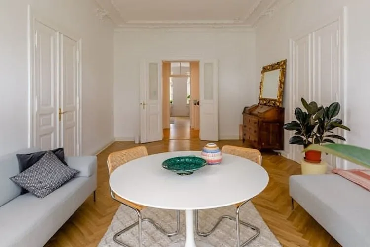 Unique 120 sqm Apartment on Spenerstraße, Berlin — 5