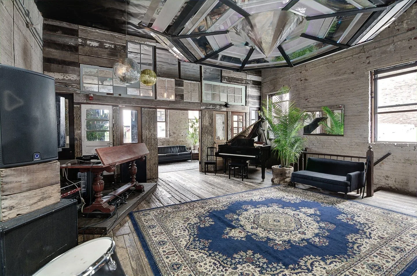 Unique 149 sqm Event Loft and Photo Studio in Brooklyn