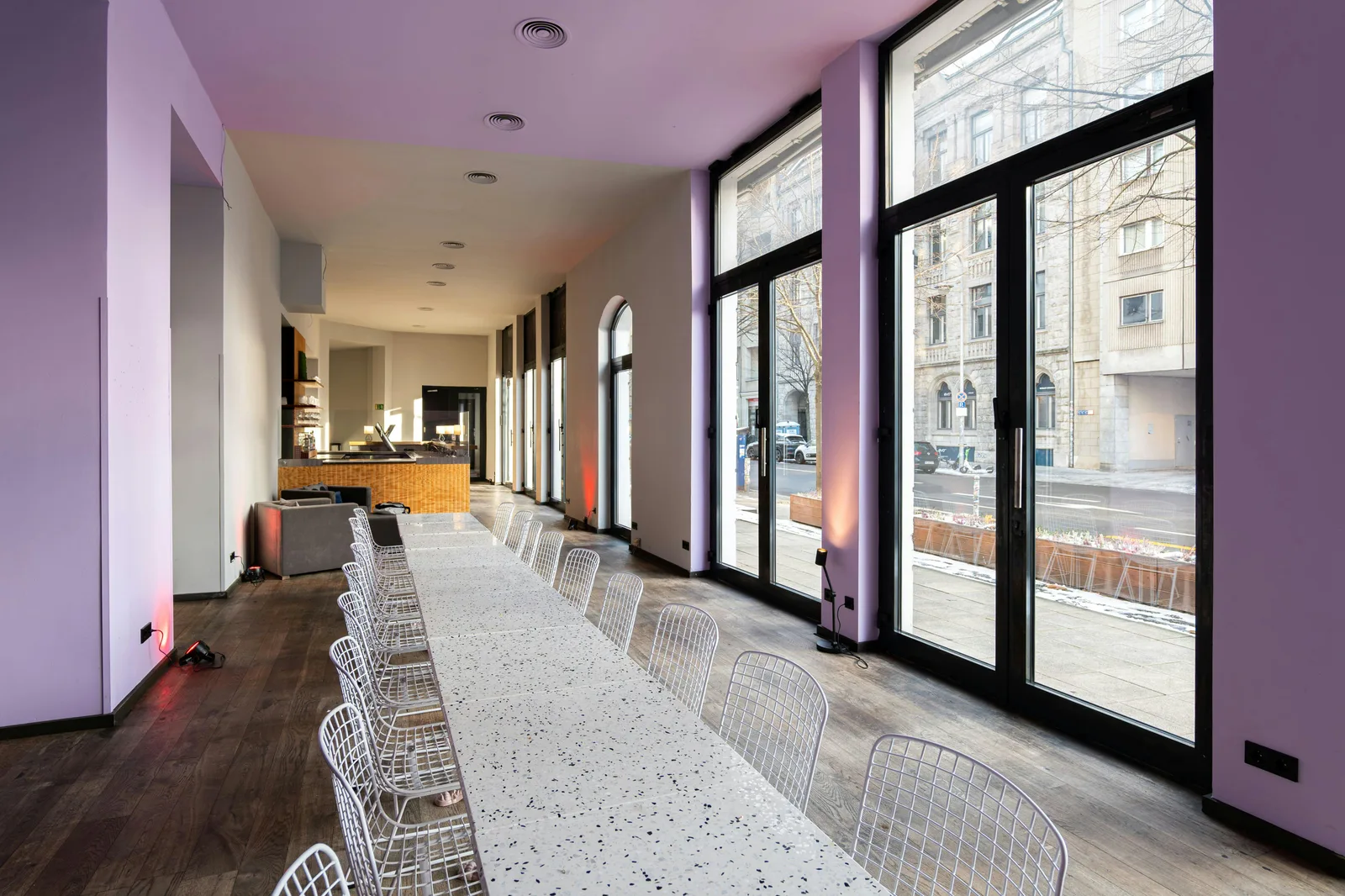 Unique 180 sqm Pop-Up and Event Space at Alexanderplatz — 5