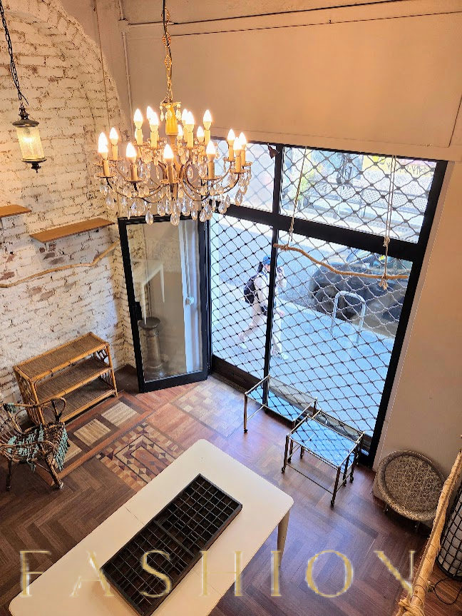 Unique 25 sqm Pop-Up Store with Mezzanine in Porta Venezia, pop up store in Milano