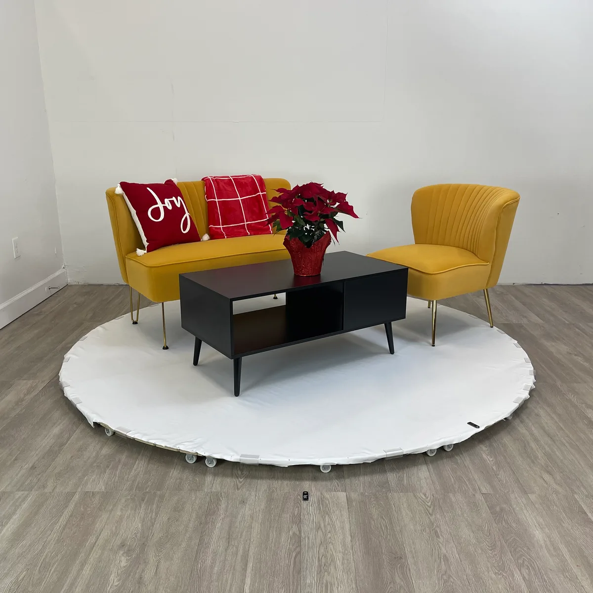 Unique 360 Spin Photo Studio for E-Commerce, 139 sqm, ecommerce shoot, pop-up rental in Boulder, third interior view