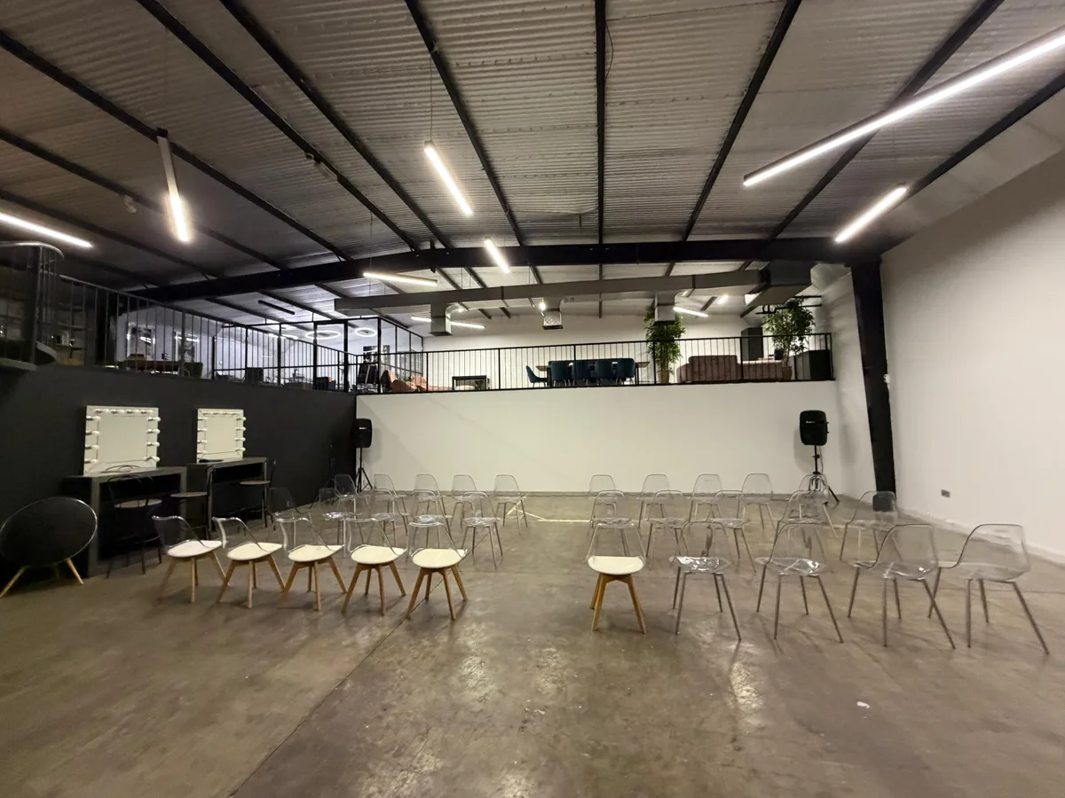 Unique 4000 Sq Ft Photography and Event Space, 372 sqm, photo shoot, pop-up rental in Dubai