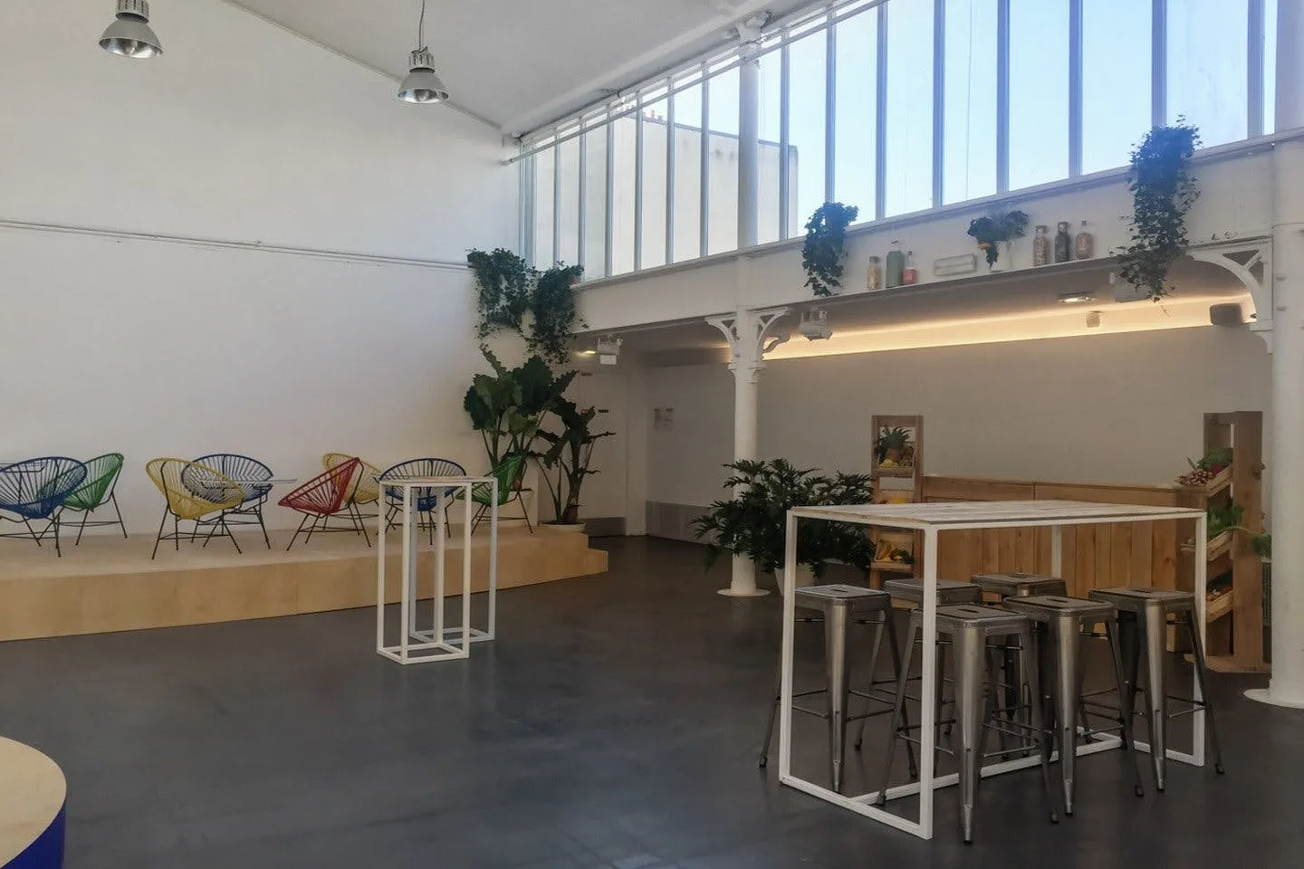 Unique 450 sqm Contemporary Retail Space in Le Marais — 3