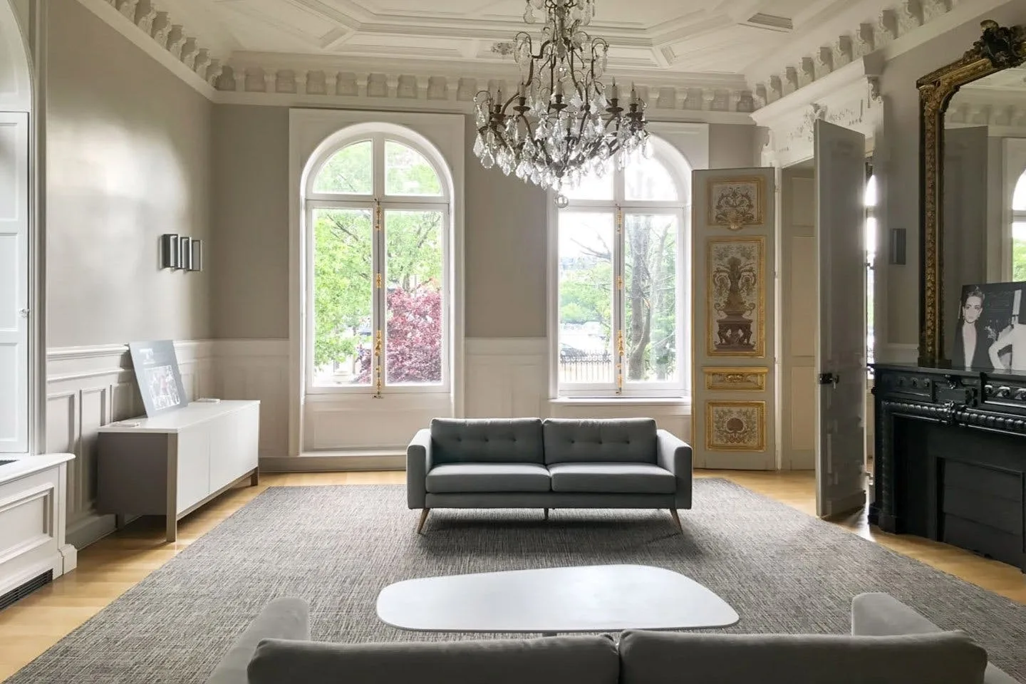Unique 500 sqm Commercial Space near Arc de Triomphe — 4