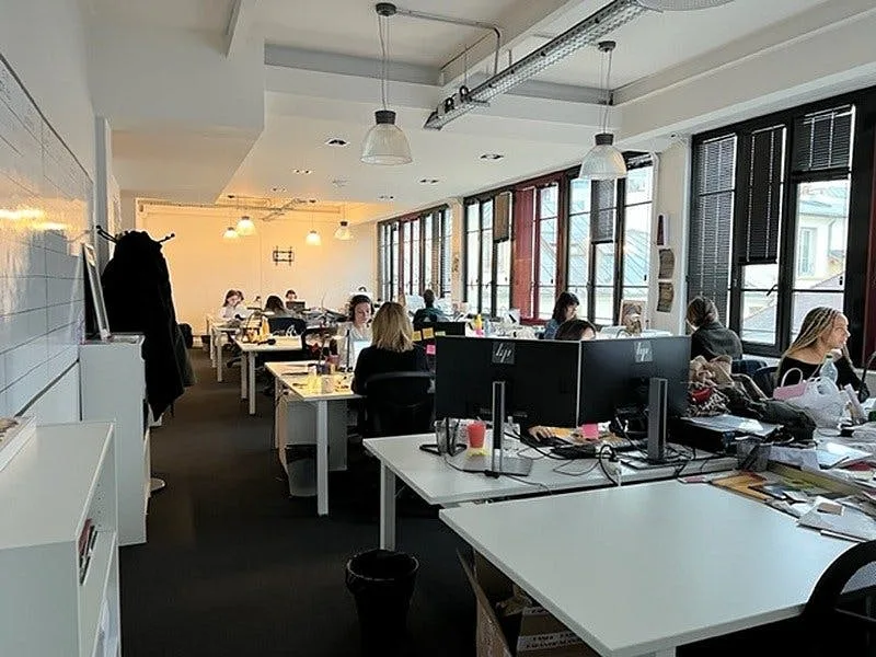 Unique 600 sqm Space with TV Set and Offices in Paris — 5