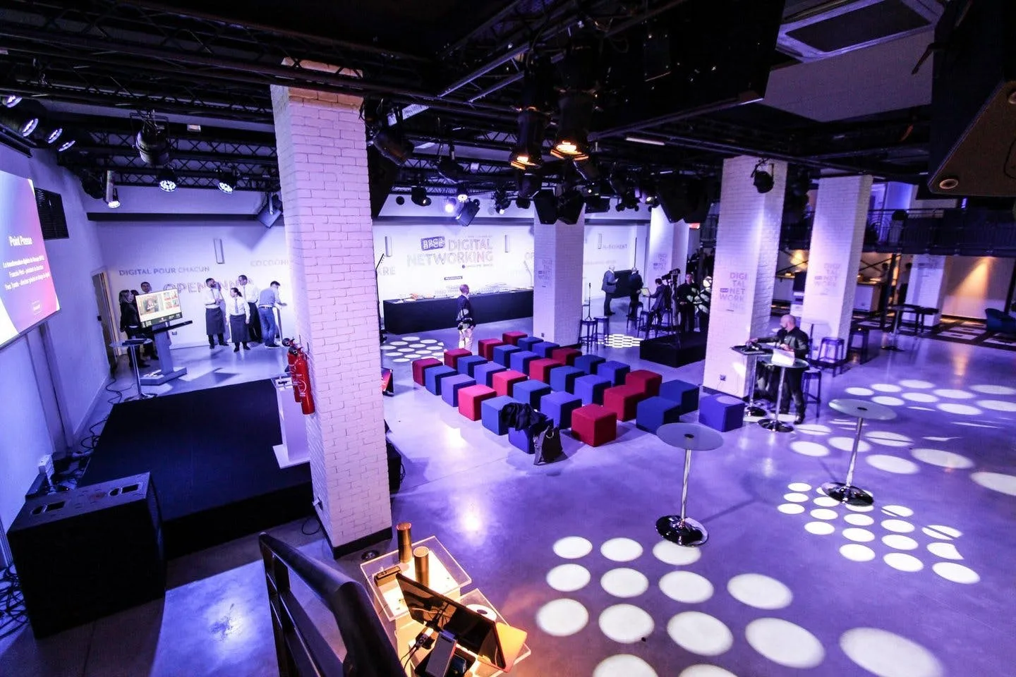 Unique 700 sqm Commercial Space in Paris 15th Arrondissement — 5