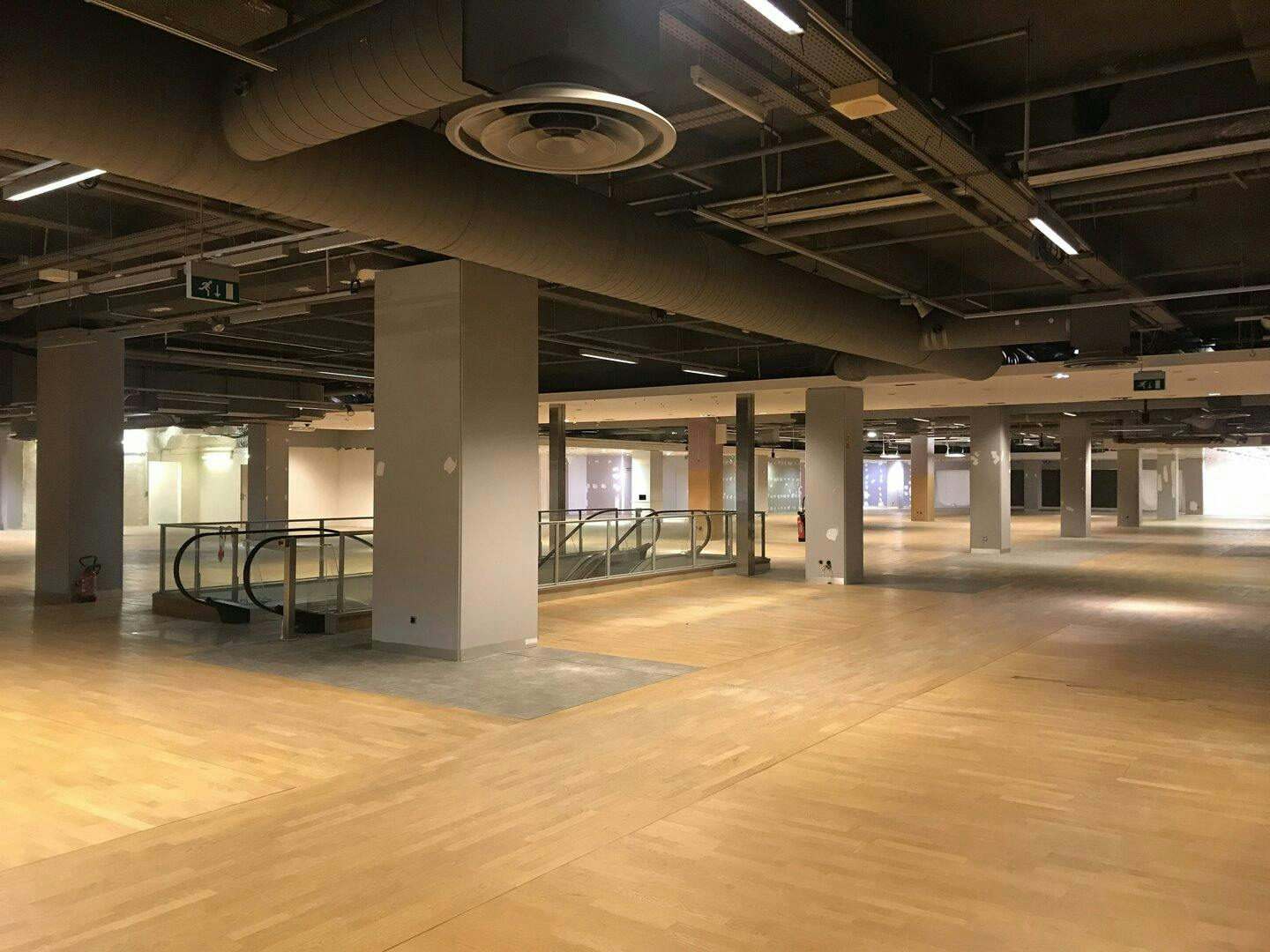 Unique 9,000 sqm Former Shopping Mall in Paris 15th — pop-up space in Paris