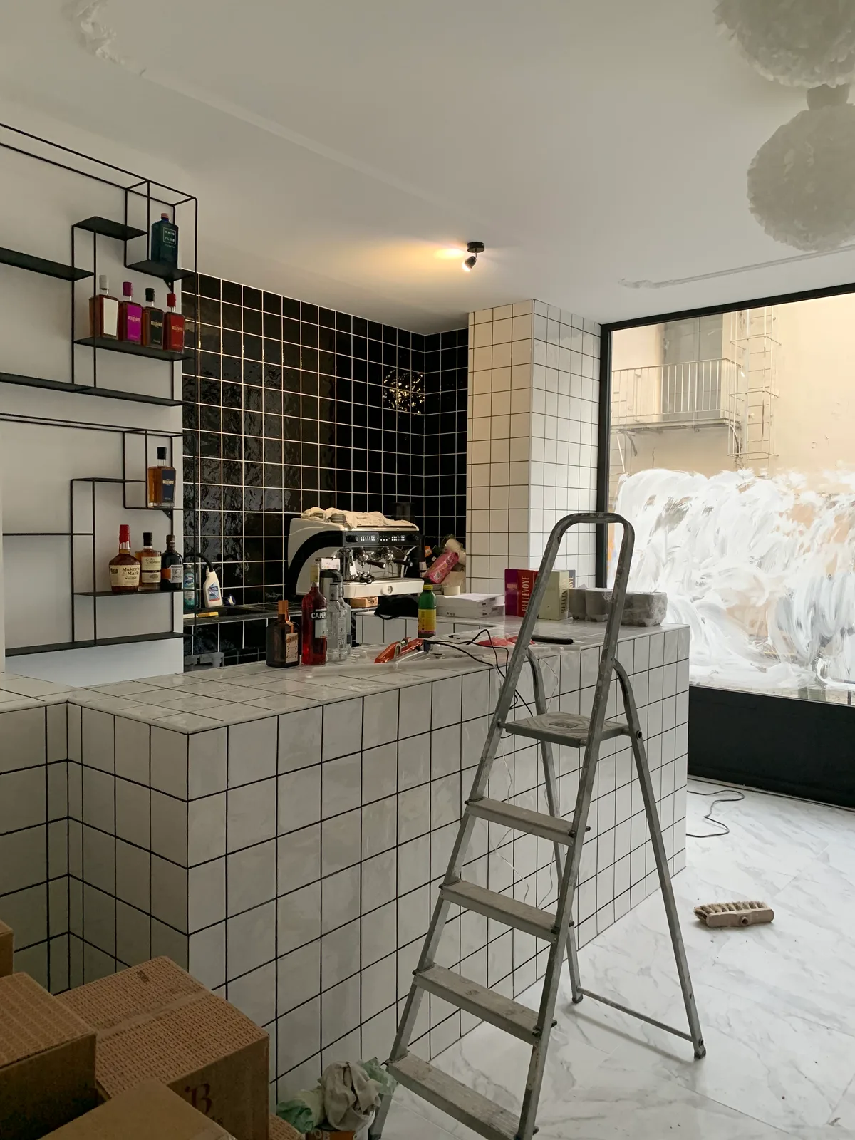 Unique Café and Fashion Vintage Space — pop-up space in Paris