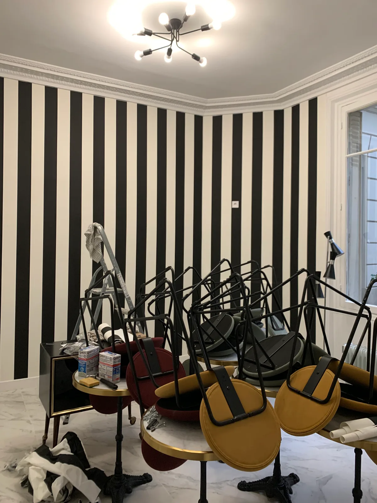 Unique Café and Fashion Vintage Space — 3