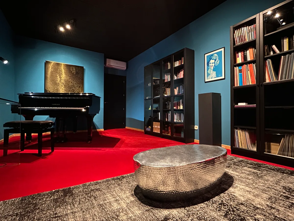 Unique Cinematic Space in Central Madrid, 65 sqm, photo shoot, pop-up rental, interior view